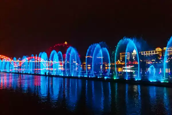 China’s Top 10 Most Beautiful Musical Fountain The Liuzhou Music Fountain4