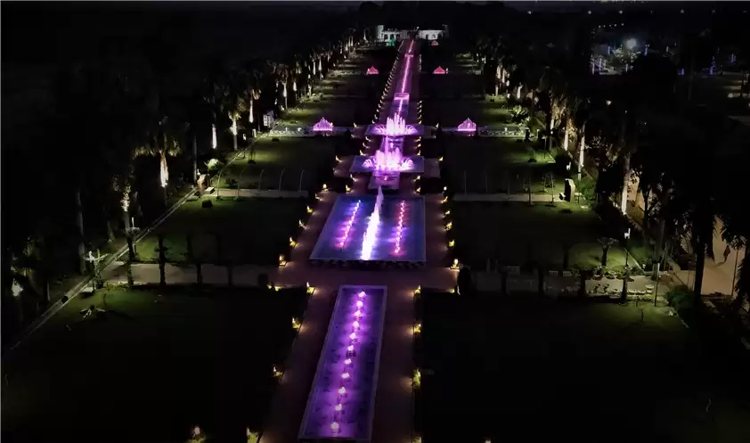 5 Projetos de Fontes Musicais em Grande Escala na Índia Fornecidos pela Himalaya Music Fountain 2 In-ground Rain Dance Fountain And 450M Long Pond Fountain At AATAPI Wonderland, India2 -large-scale musical fountain