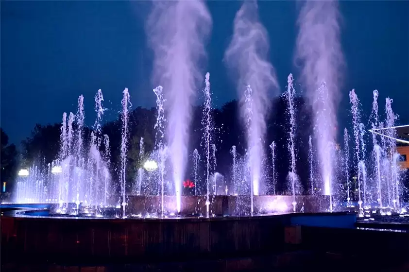 Xinjiang Shihezi City Century Plaza Dancing Water Fountain Music Fountain, China نافورة ماء