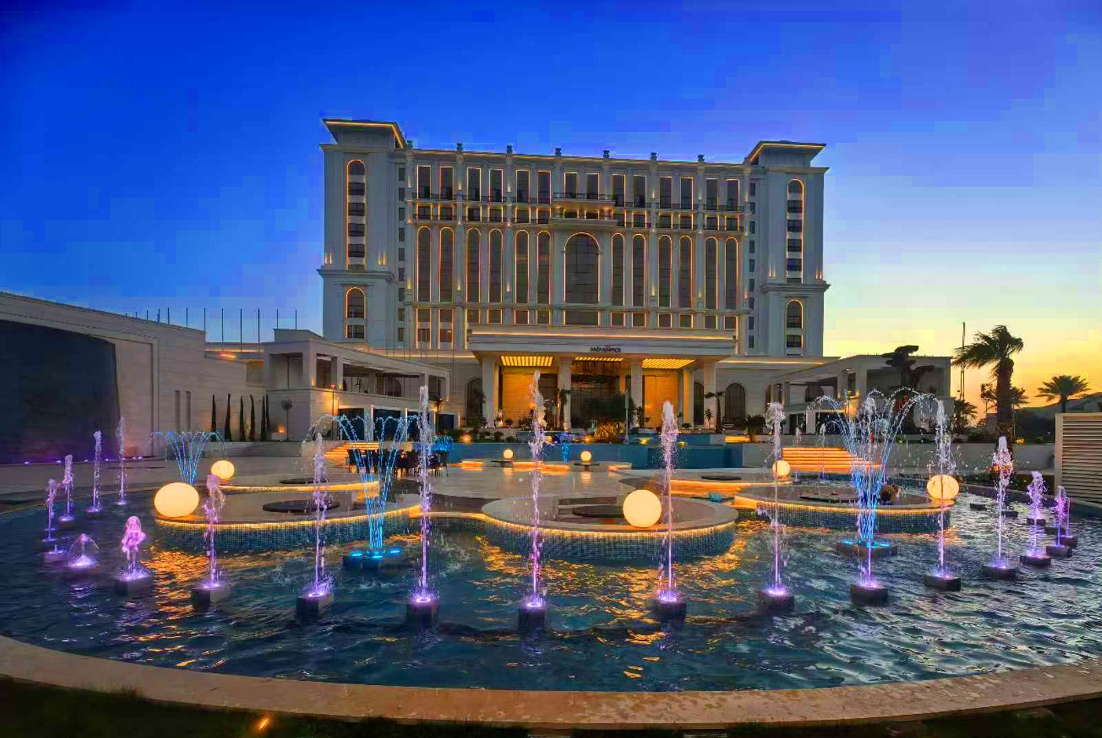 Dancing Fountain Group in Movenpick Hotel