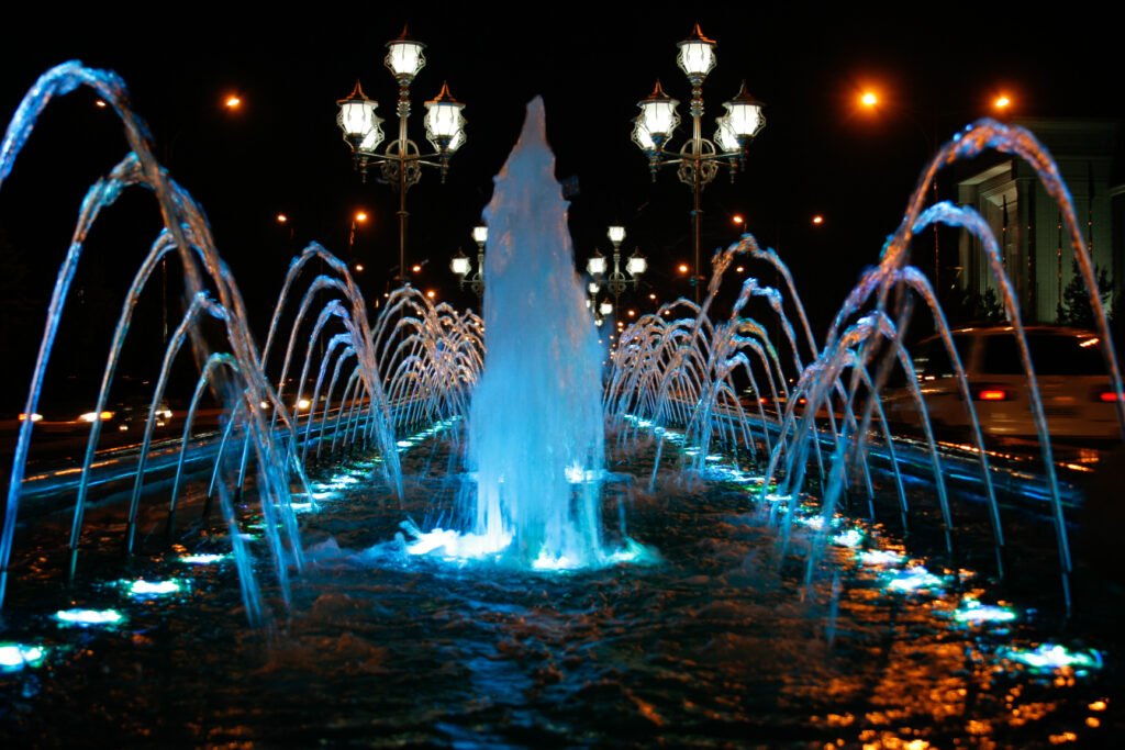 Fontes dançantes no Turcomenistão: uma mistura hipnotizante de água, luz e música 5 Dancing Fountains in Turkmenistan