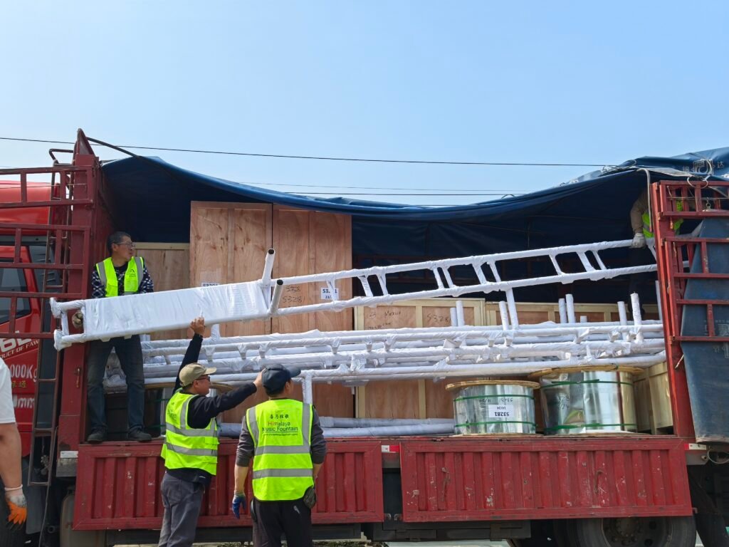 Projeto da Fonte Musical no México Concluído e Enviado | Entrega do Sistema de Fonte Cinematográfica com Tela de Água de 40 Metros 6 Water Screen Movie Fountain